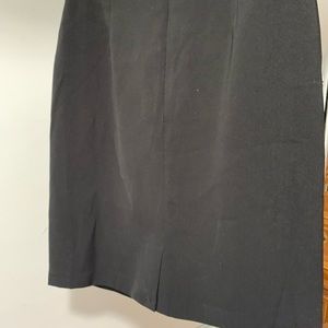 Women size 6 skirt